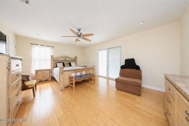 34 Evergreen Place, Keansburg, NJ 07734