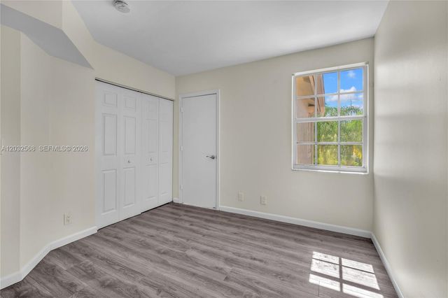 3698 San Simeon Cir, Weston, FL 33331
