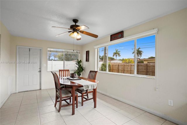 1831 SW 97th Ter, Miramar, FL 33025