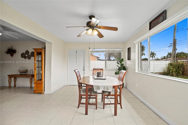 1831 SW 97th Ter, Miramar, FL 33025