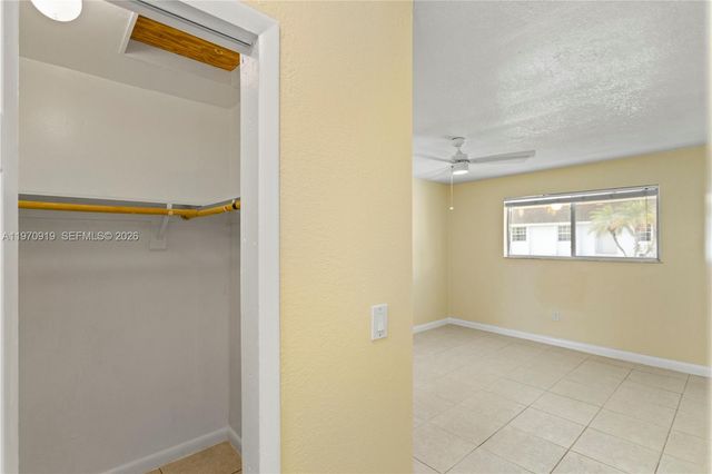 1831 SW 97th Ter, Miramar, FL 33025