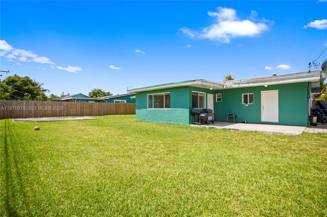 1831 SW 97th Ter, Miramar, FL 33025