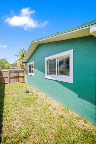 1831 SW 97th Ter, Miramar, FL 33025