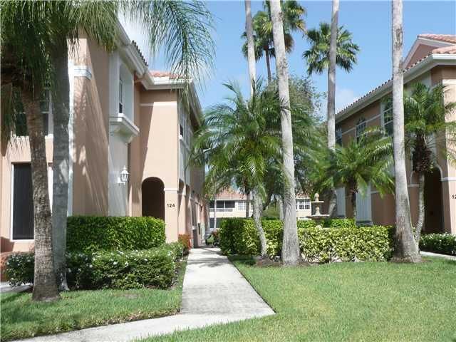 124 Legendary Circle, Palm Beach Gardens, FL 33418