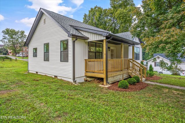 2302 Adair Ave, Knoxville, TN 37917