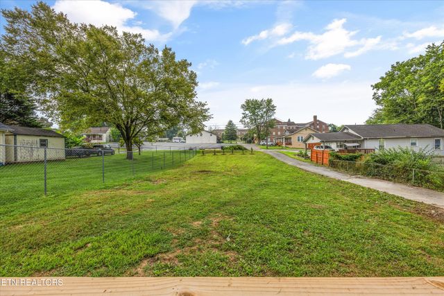 2302 Adair Ave, Knoxville, TN 37917
