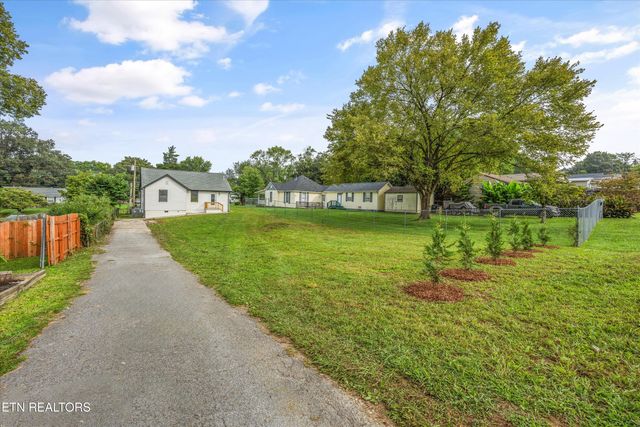 2302 Adair Ave, Knoxville, TN 37917