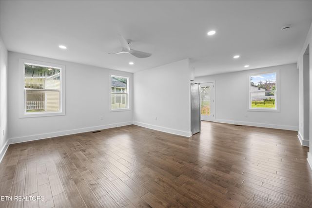 2302 Adair Ave, Knoxville, TN 37917