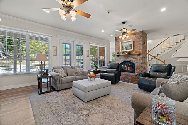 72 Crown Road, Willow Park, TX 76087