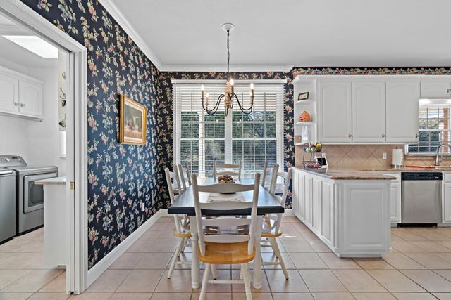 72 Crown Road, Willow Park, TX 76087