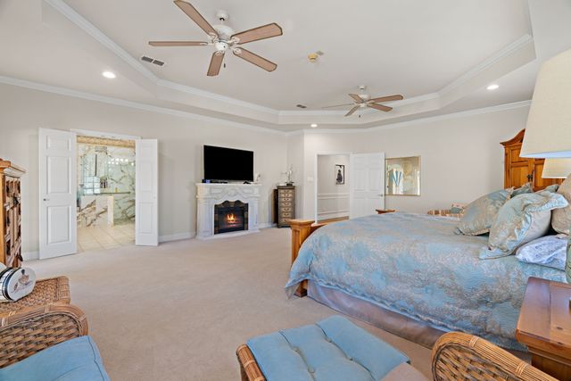 72 Crown Road, Willow Park, TX 76087