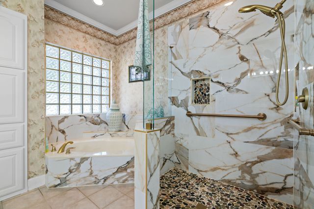 72 Crown Road, Willow Park, TX 76087