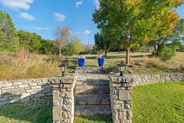 72 Crown Road, Willow Park, TX 76087