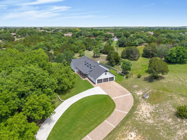 72 Crown Road, Willow Park, TX 76087