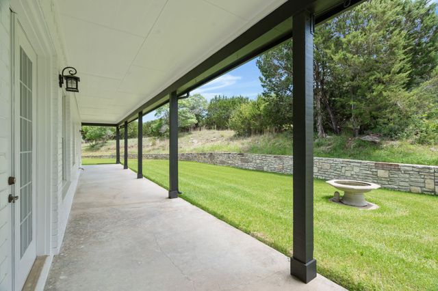 72 Crown Road, Willow Park, TX 76087