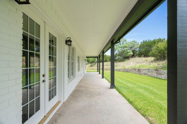 72 Crown Road, Willow Park, TX 76087