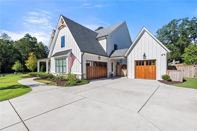 119 Chateau Place, Woodstock, GA 30188