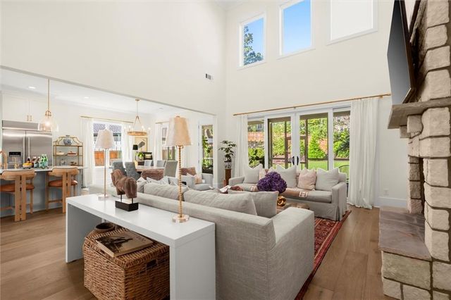 119 Chateau Place, Woodstock, GA 30188