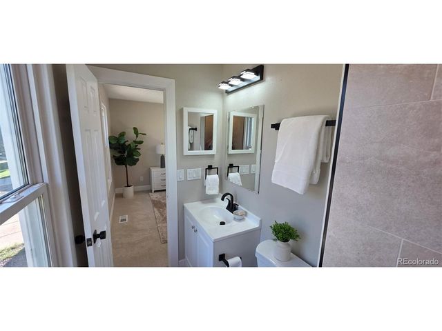 11156 W 104th Dr, Broomfield, CO 80021