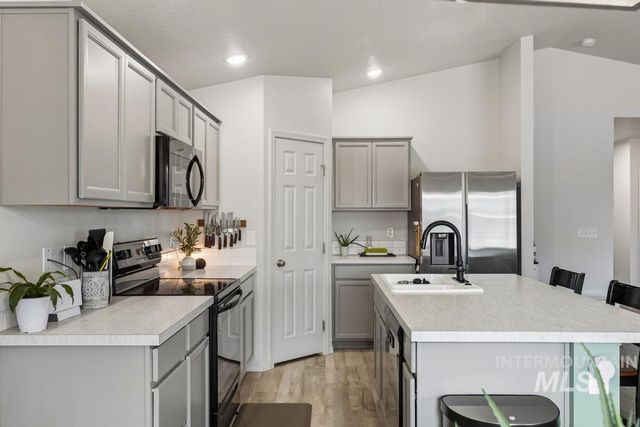 11389 W Tiekel River St, Nampa, ID 83686