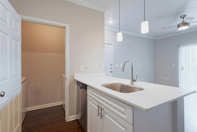 10505 S I-35 Frontage RD 723, Austin, TX 78747