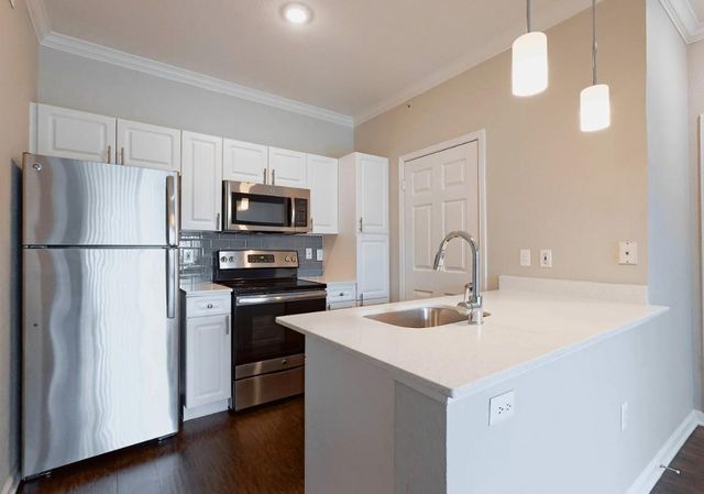 10505 S I-35 Frontage RD 723, Austin, TX 78747