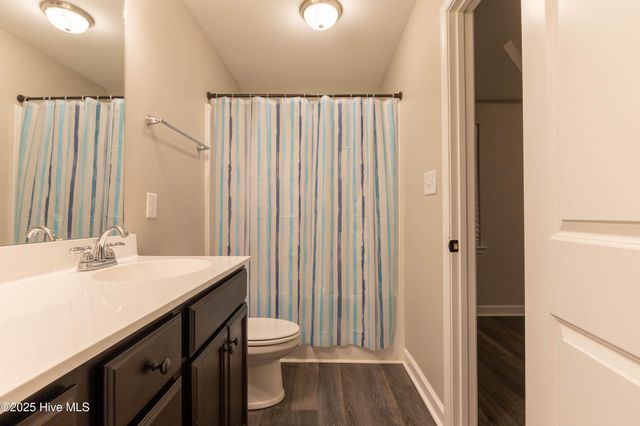 270 Breakwater Drive, Sneads Ferry, NC 28460