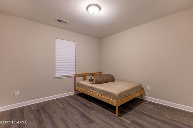 270 Breakwater Drive, Sneads Ferry, NC 28460