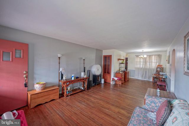 2019 W HIGH ST, Haddon Heights, NJ 08035