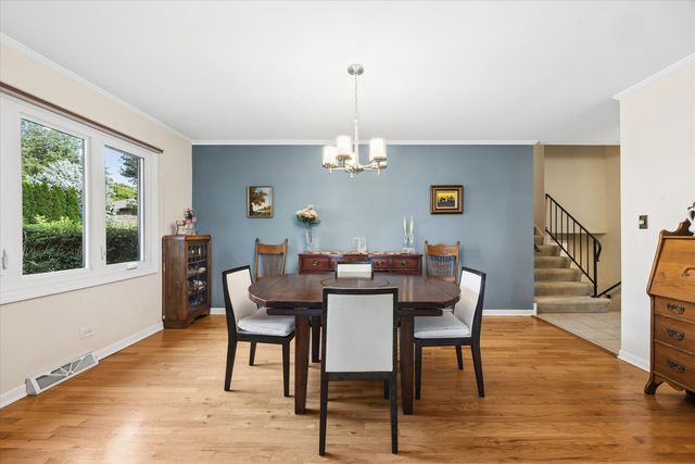 3300 Ailsworth Court, Darien, IL 60561