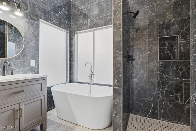 7842 Nookfield Drive, Las Vegas, NV 89147