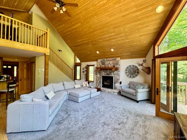 47302 Janovosky Road, Atlantic Mine, MI 49905