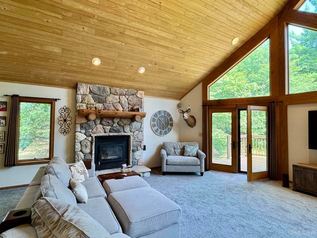 47302 Janovosky Road, Atlantic Mine, MI 49905