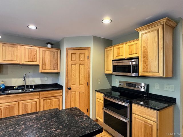 47302 Janovosky Road, Atlantic Mine, MI 49905