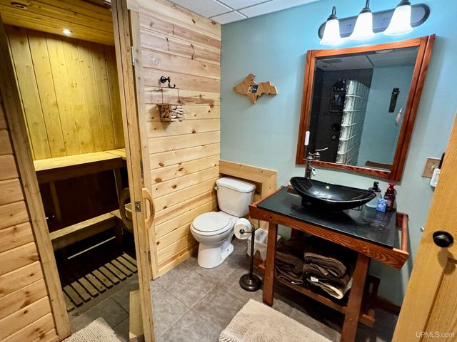 47302 Janovosky Road, Atlantic Mine, MI 49905