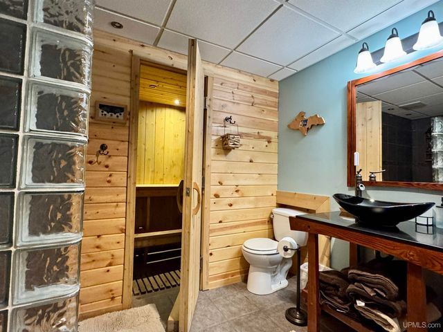 47302 Janovosky Road, Atlantic Mine, MI 49905