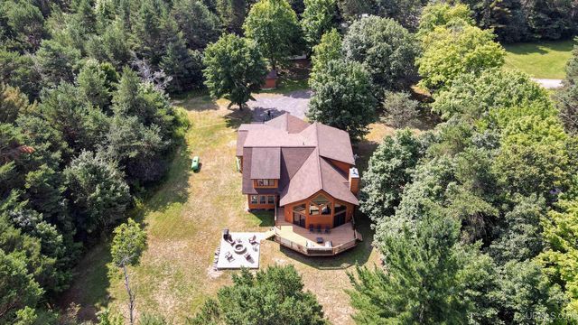 47302 Janovosky Road, Atlantic Mine, MI 49905