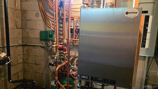 47302 Janovosky Road, Atlantic Mine, MI 49905