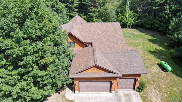 47302 Janovosky Road, Atlantic Mine, MI 49905