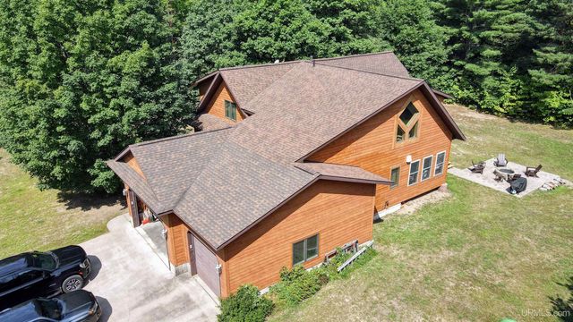 47302 Janovosky Road, Atlantic Mine, MI 49905