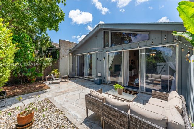 11209 SW 114th Lane Circle, Miami, FL 33176