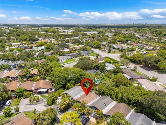 11209 SW 114th Lane Circle, Miami, FL 33176