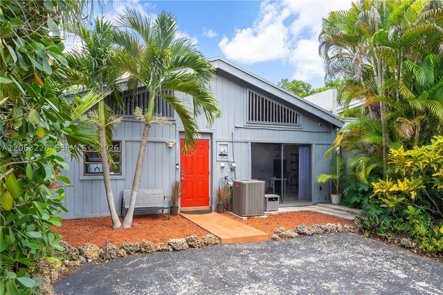 11209 SW 114th Lane Circle, Miami, FL 33176