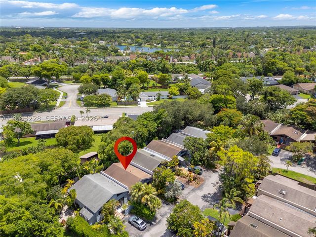 11209 SW 114th Lane Circle, Miami, FL 33176