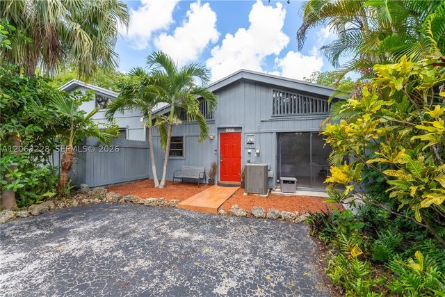 11209 SW 114th Lane Circle, Miami, FL 33176