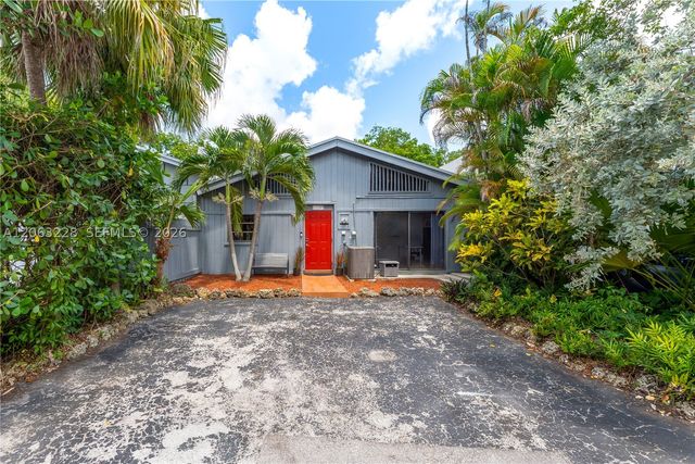 11209 SW 114th Lane Circle, Miami, FL 33176