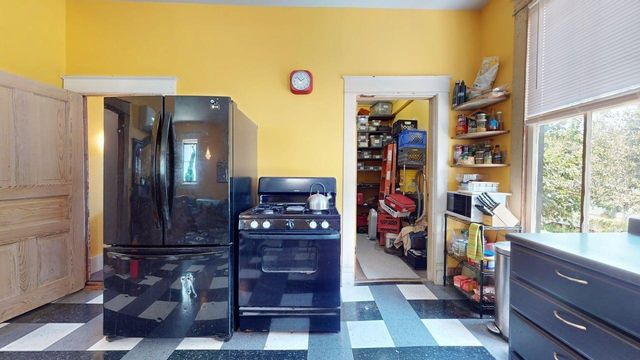 2215 30th Street, Galveston, TX 77550