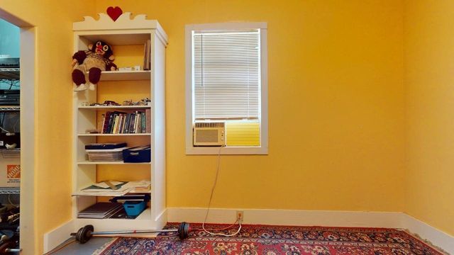 2215 30th Street, Galveston, TX 77550