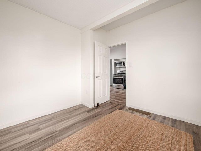 1889 S 4th Street, Columbus, OH 43207