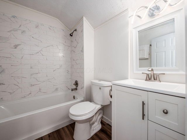 1889 S 4th Street, Columbus, OH 43207